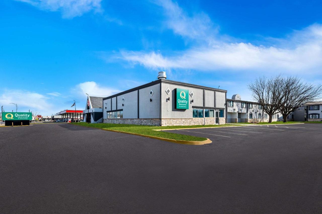Quality Inn & Suites Near I-480 And I-29 Council Bluffs Exterior foto